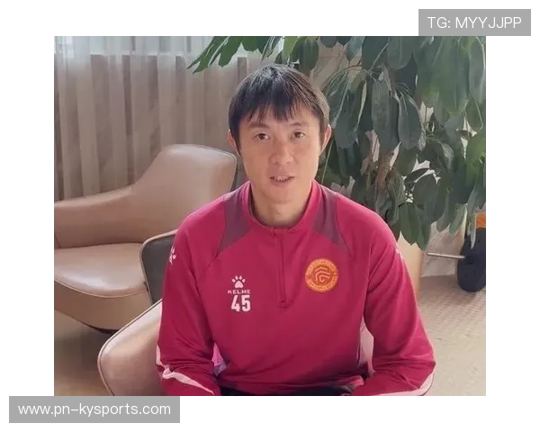 球迷组织慈善募捐为退役球员提供帮助